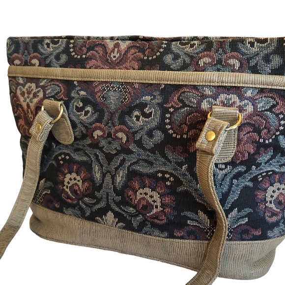 Vintage Tapestry Handbag - Picture 11 of 12